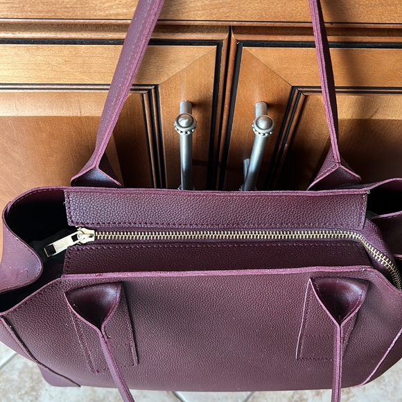 Women’s Wine/Burgundy Shoulder Bag With Matching Wristlet Wallet - Picture 5 of 14